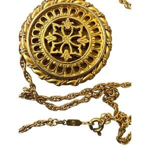 Vintage Monet Medallion Pendant Necklace With Ornate Design & Rope Chain